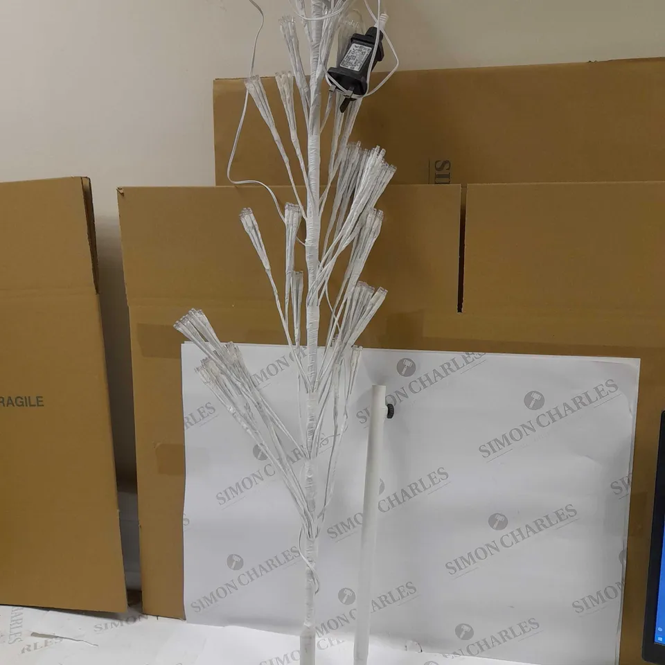 OUTDOOR/INDOOR STARBURST TWIG 5 FT CHRISTMAS TREE - COLLECTION ONLY  RRP £54.99