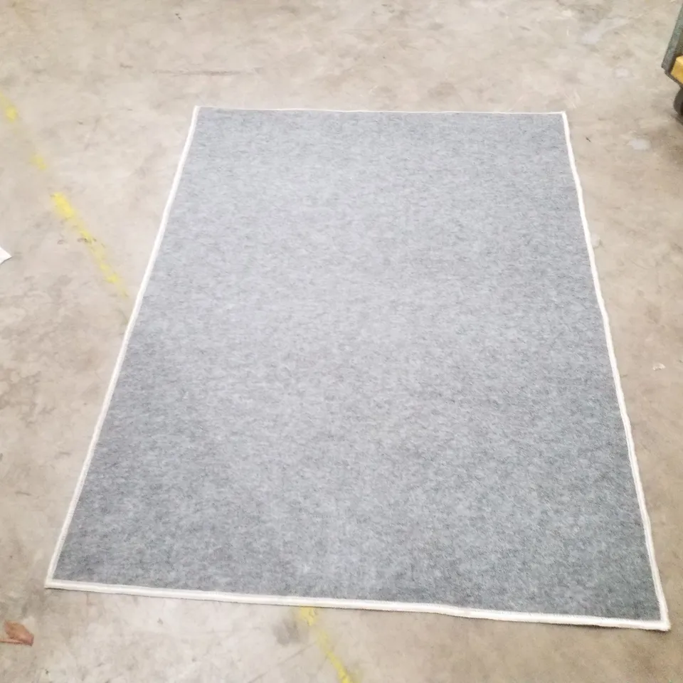 QUALITY DESIGNER AREA RUG    - APPROXIMATELY 154X116CM