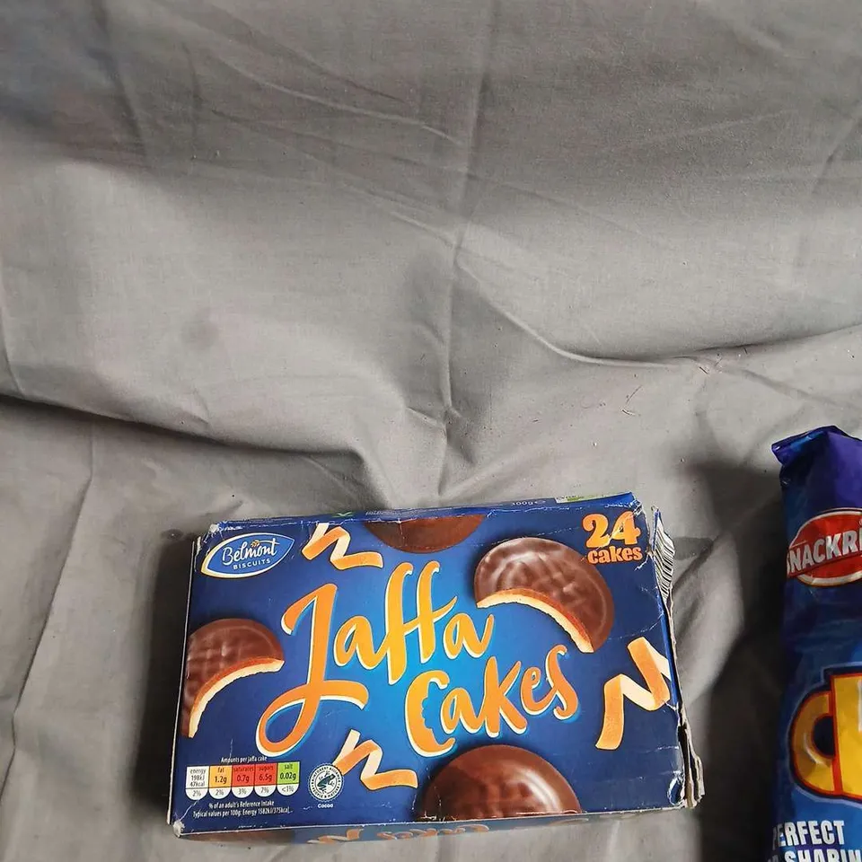 BOX OF APPROXIMATELY 12 ASSORTED FOOD ITEMS INCLUDING BELMONT JAFFA CAKES BOX WITH DOMINION ALLSORTS SNACK BAG