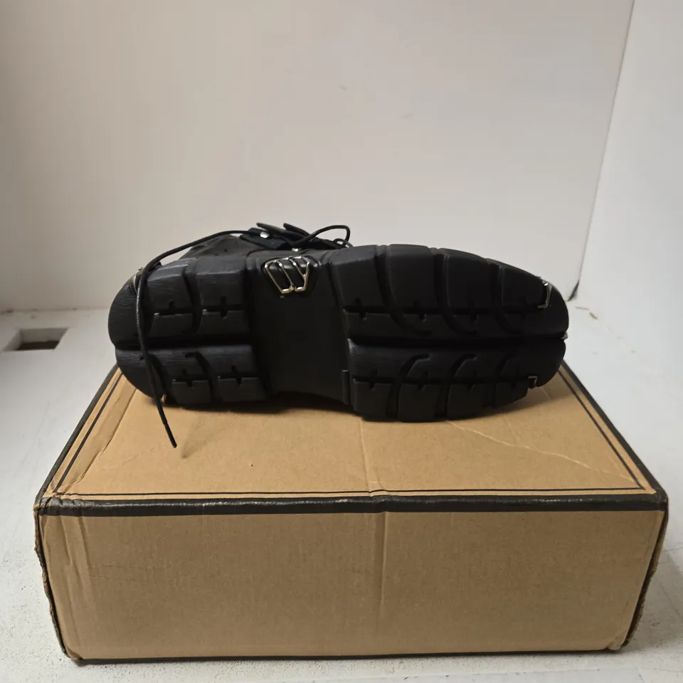 AYUSTONG BLACK COMBAT BOOTS - 10