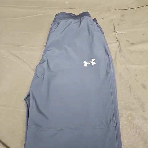 UNDER ARMOUR CUFFED TRACKSUIT BOTTOMS - SIZE M 