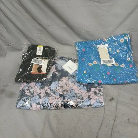 box of approximately 35 assorted clothing items including miracle suit shaping size medium, finery blue dress size 16 and great plain multi patterned size 10 dress