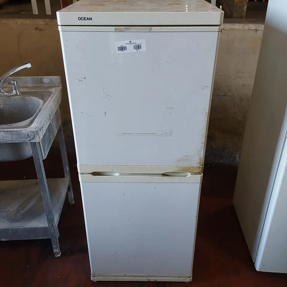 OCEAN FRIDGE FREEZER - WHITE
