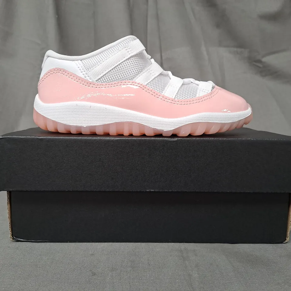 BOXED PAIR OF NIKE JORDAN 11 RETRO LOW KIDS SHOES IN WHITE/PINK UK SIZE 9.5