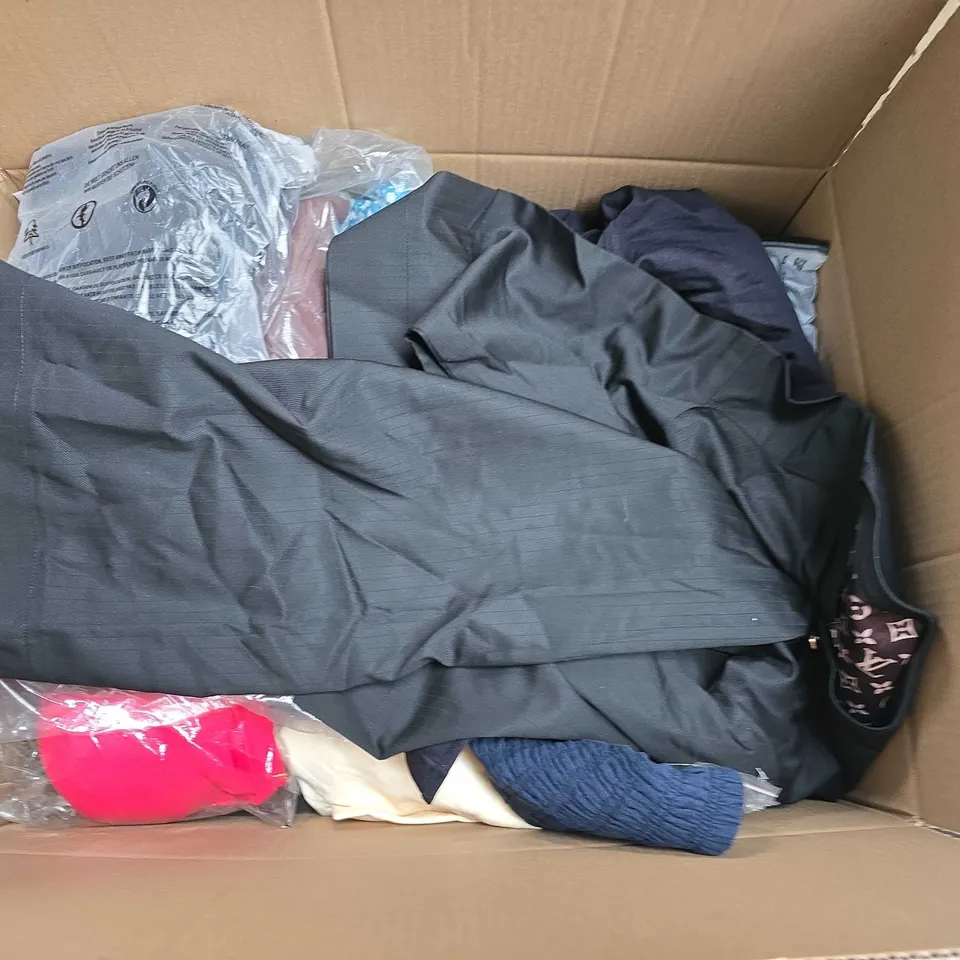 LARGE BOX OF APPROXIMATELY 20 ASSORTED CLOTHING ITEMS IN VARIOUS SIZES, STYLES AND COLOUR 
