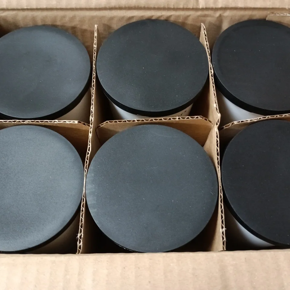 12 PECKSNIFF'S GARDENIA & WHITE PEACH SCENTED CANDLES – 198.4G
