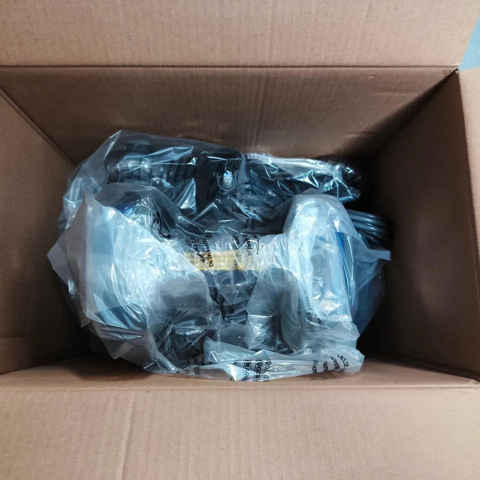 VAX SPOTWASH DUO SPOT WASHER – BOXED WITH ATTACHMENTS (INCLUDES 250ML CLEANING SOLUTION)