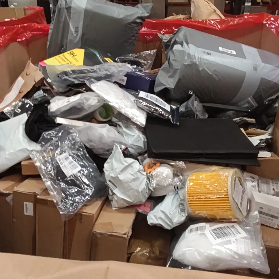 PALLET OF ASSORTED ITEMS INCLUDING - TEMPERED GLASS, EXTENSION CABLE