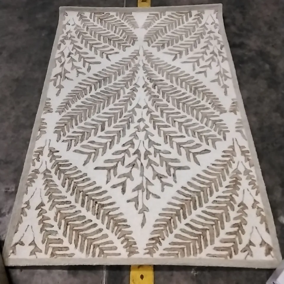 IKAT WOOL HANDWOVEN AREA RUG IVORY/BROWN APPROXIMATELY 122X183CM