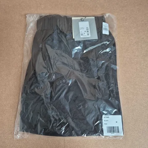 BAGGED CALVIN KLEIN WOVEN 2-IN-1 SHORTS IN BLACK - MEDIUM