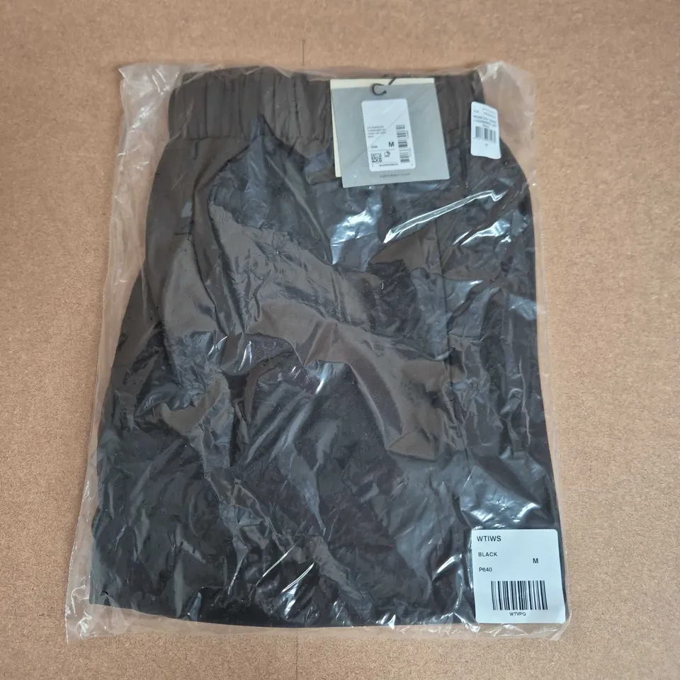 BAGGED CALVIN KLEIN WOVEN 2-IN-1 SHORTS IN BLACK - MEDIUM