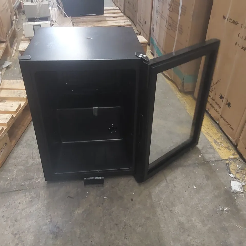 SUBCOLD SUPER 35 LED BEER FRIDGE