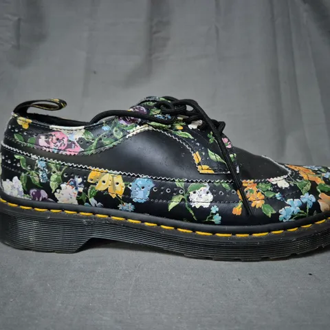 DR MARTENS FLORAL SHOES - SIZE UNSPECIFIED 