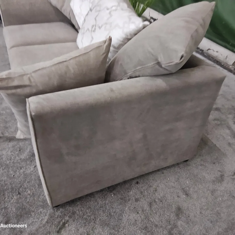 DESIGNER ARABELLA 2 SEATER SOFA WITH SCATTER CUSHIONS FASN FABRIC 