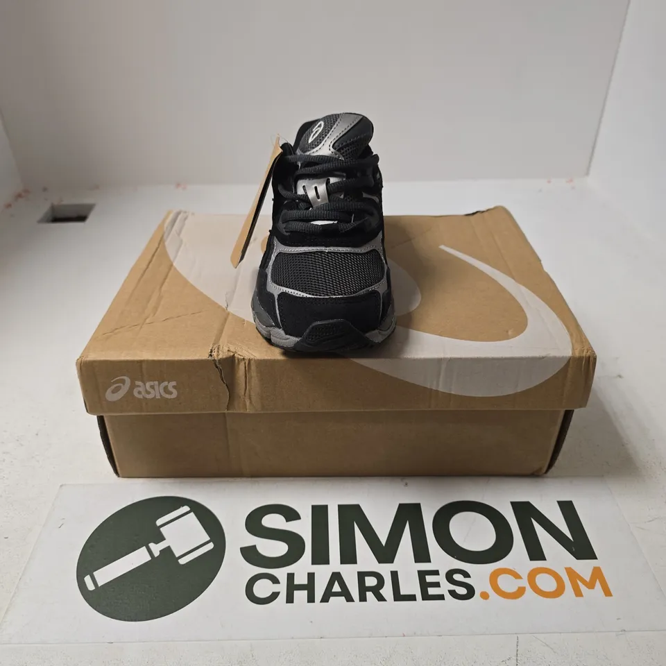 BOXED PAIR OF ASICS GEL NYC TRAINERS IN GREY - UK 3