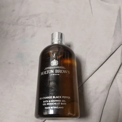 MOLTON BROWN RE-CHARGE BLACK PEPPER BATH & SHOWER GEL – MADE IN ENGLAND