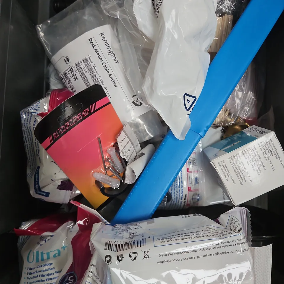 APPROXIMATELY 15 ASSORTED HOUSEHOLD ITEMS TO INCLUDE PENS, FILTER CARTRIDGES, DRAIN CLEANER ETC