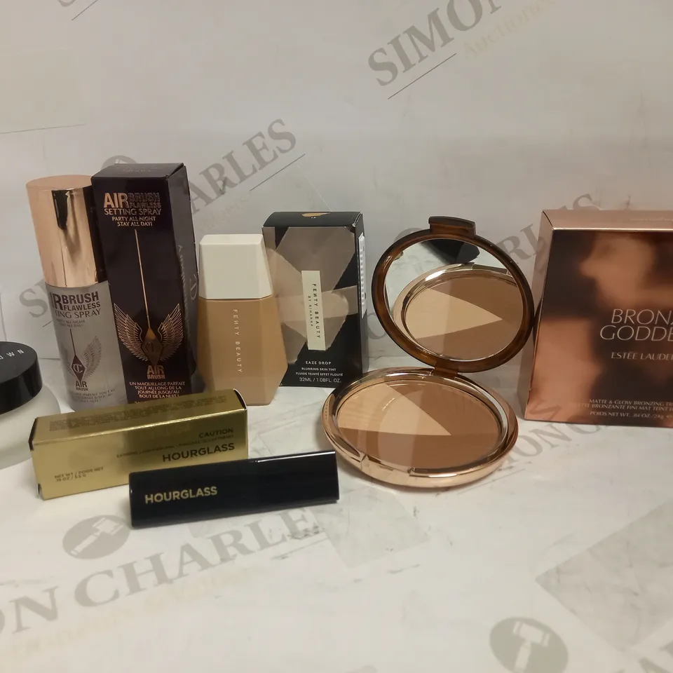 LOT OF 5 DESIGNER MAKE UP ITEMS, TO INCLUDE FENTY, ESTEE LAUDER, CHARLOTTE TILBURY, HOURGLASS & BOBBI BROWN