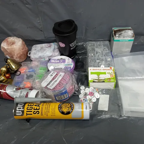 BOX OF ASSORTED HOUSEHOLD ITEMS TO INCLUDE SALT ROCK, PAPER CLIPS AND RAZOR X 
