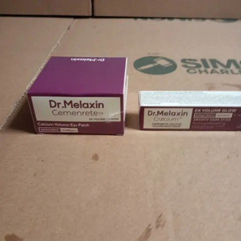BOX OF APPROXIMATELY 25 DR MELAXIN CALCIUM VOLUME EYE PATCH AND EX VOLUME GLOW STICKS