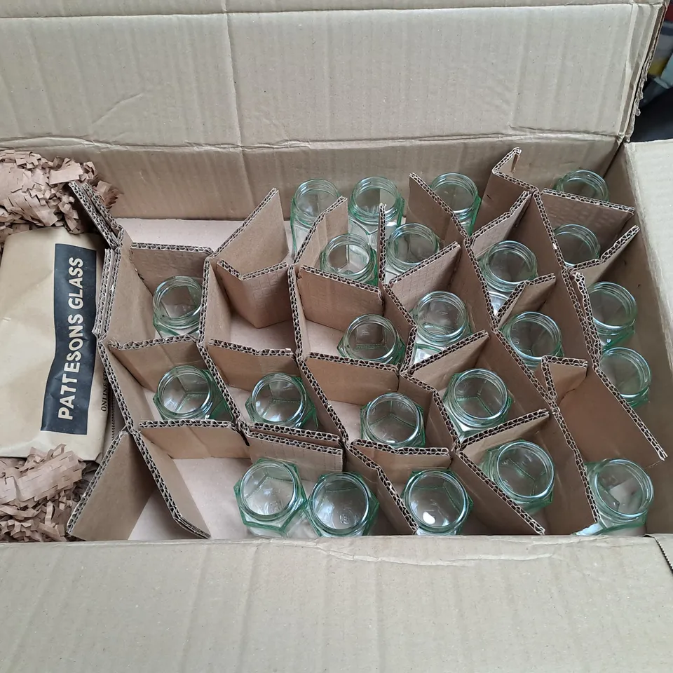 APPROXIMATELY 20 SMALL GLASS JARS WITH LIDS