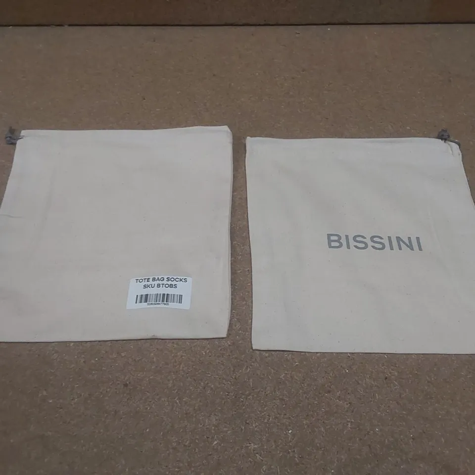 BOX TO CONTAIN A LARGE QUANTITY OF BRAND NEW BISSINI SOCK TOTE BAGS