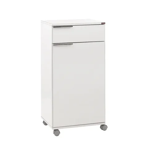 BEVR KITCHEN PANTRY