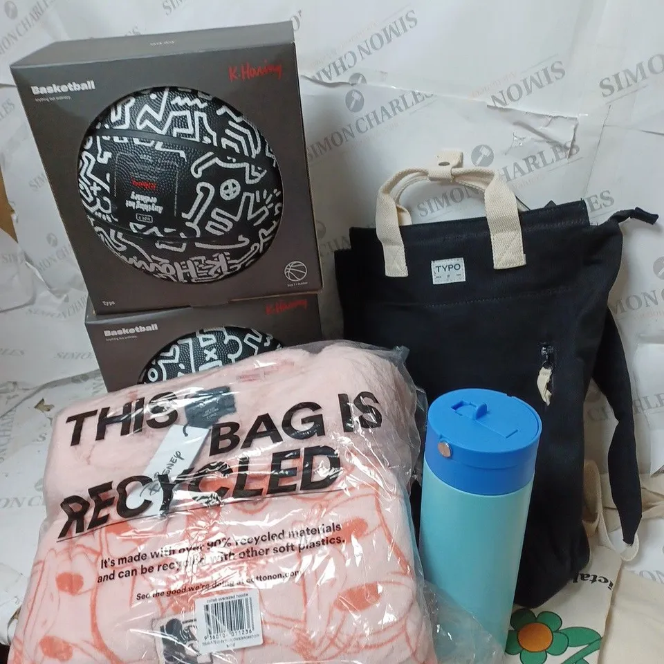 APPROXIMATELY 6 COTTON ON ITEMS INCLUDING KEITH HARING BARKETBALLS, DISNEY MICKEY MOUSE THROW, BLACK BACKPACK