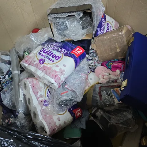 PALLET OF APPROXIMATELY 50 ASSORTED ITEMS INCLUDING LUXURY SOFT TOILET ROLL , METAL BREAD BIN , BUSHMILLS IRISH RUGBY BALL AND PS3 FIFA STREET GAME