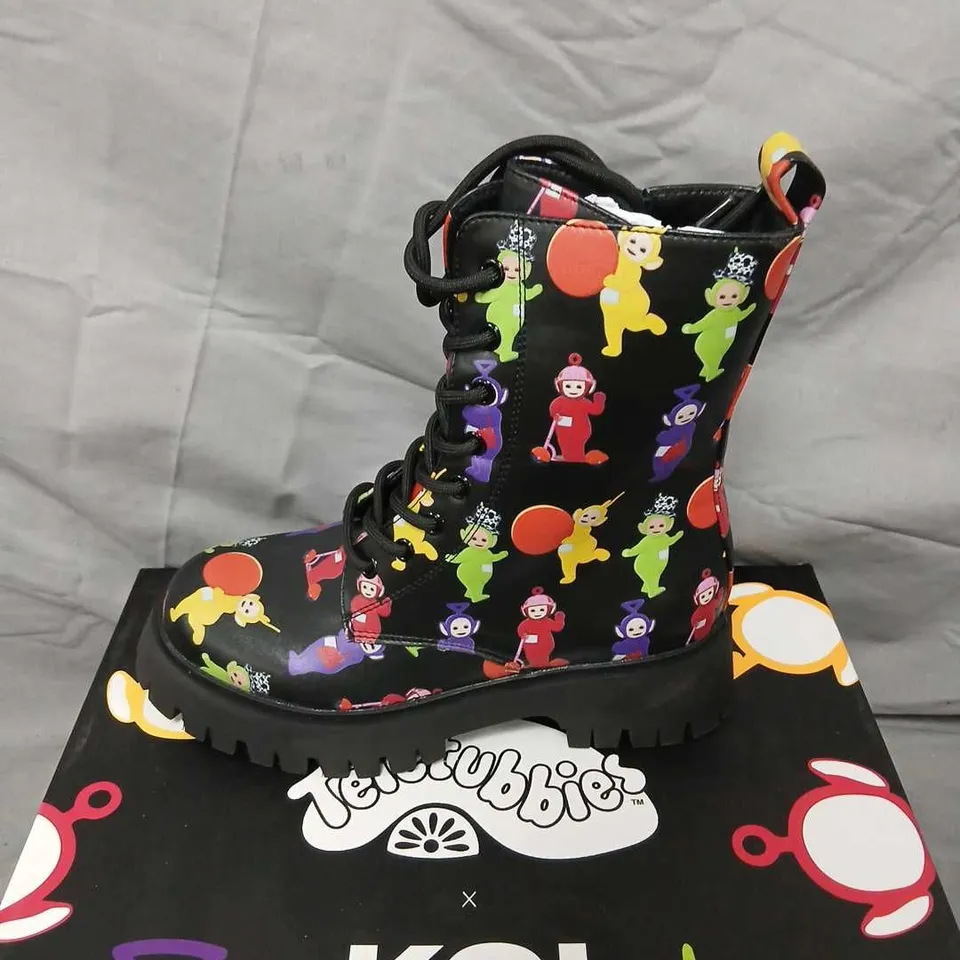 KOI X TELETUBBIES SUPERDOME MILITARY BOOTS – BLACK MULTI, UK3