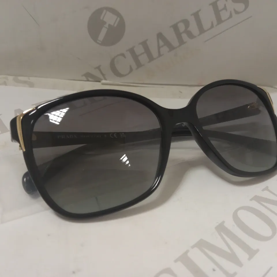 PRADA SQUARE SUNGLASSES - BLACK RRP £192