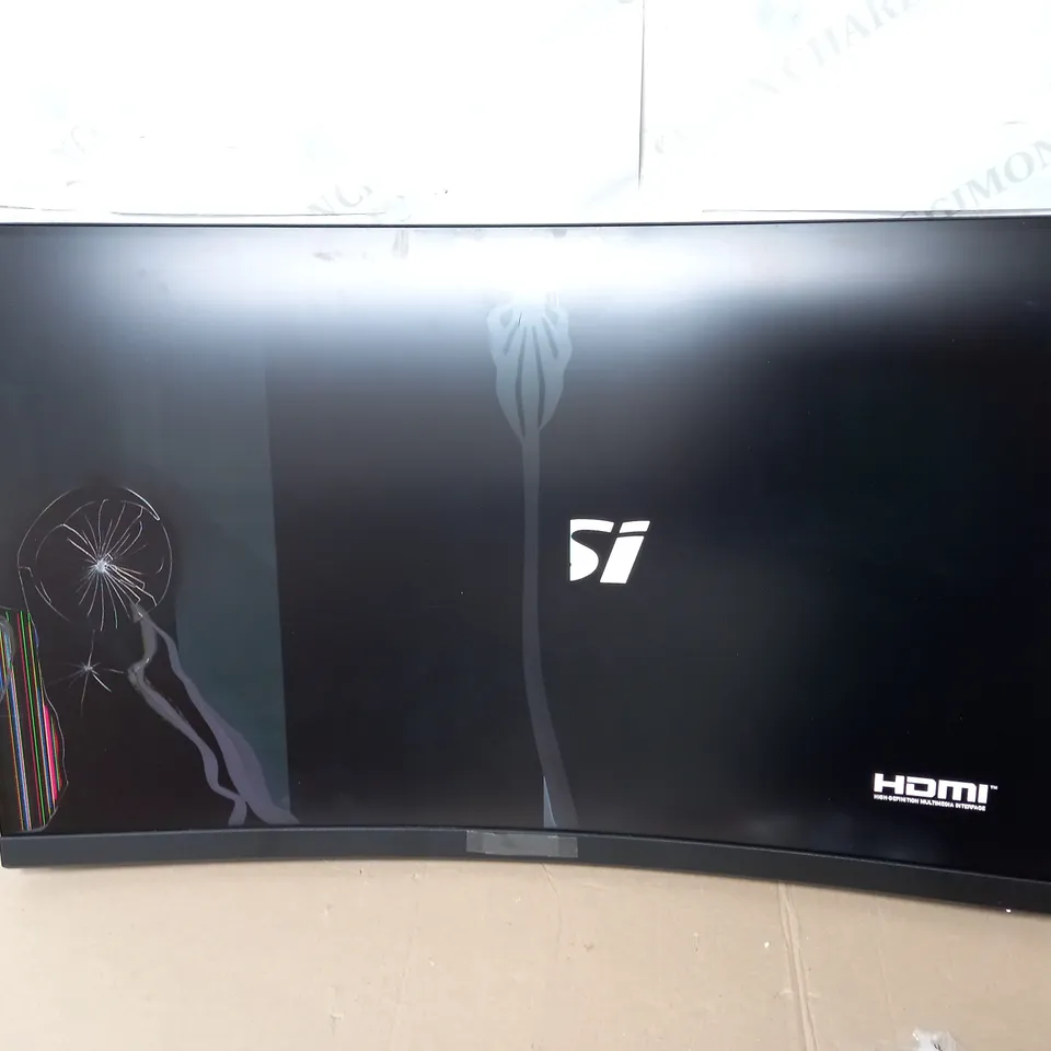 LOT OF 3 ASSORTED ITEMS INCLUDE SINGLE ICE CUBE WALL LIGHT, 3-LAMP ICECUBE CEILING LIGHT AND MSI 31.5" GAMING MONITOR