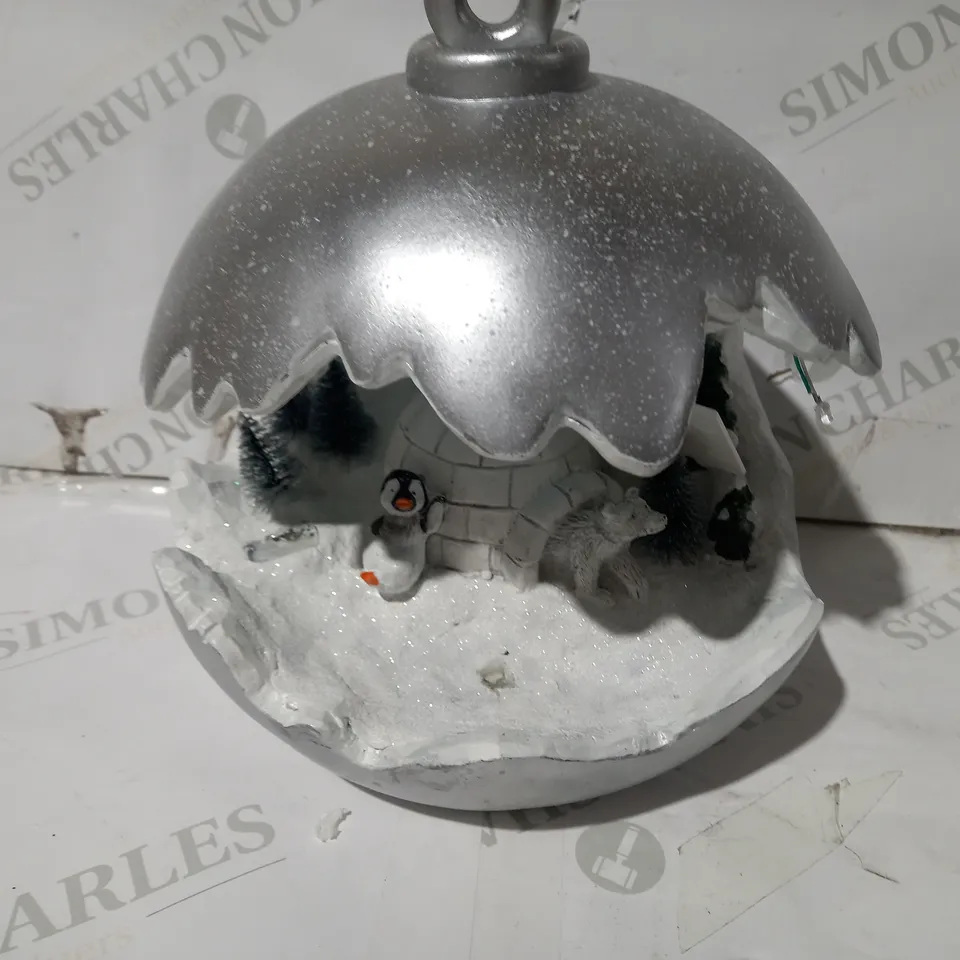 CHRISTMAS DETAILED BAUBLE DECORATION 