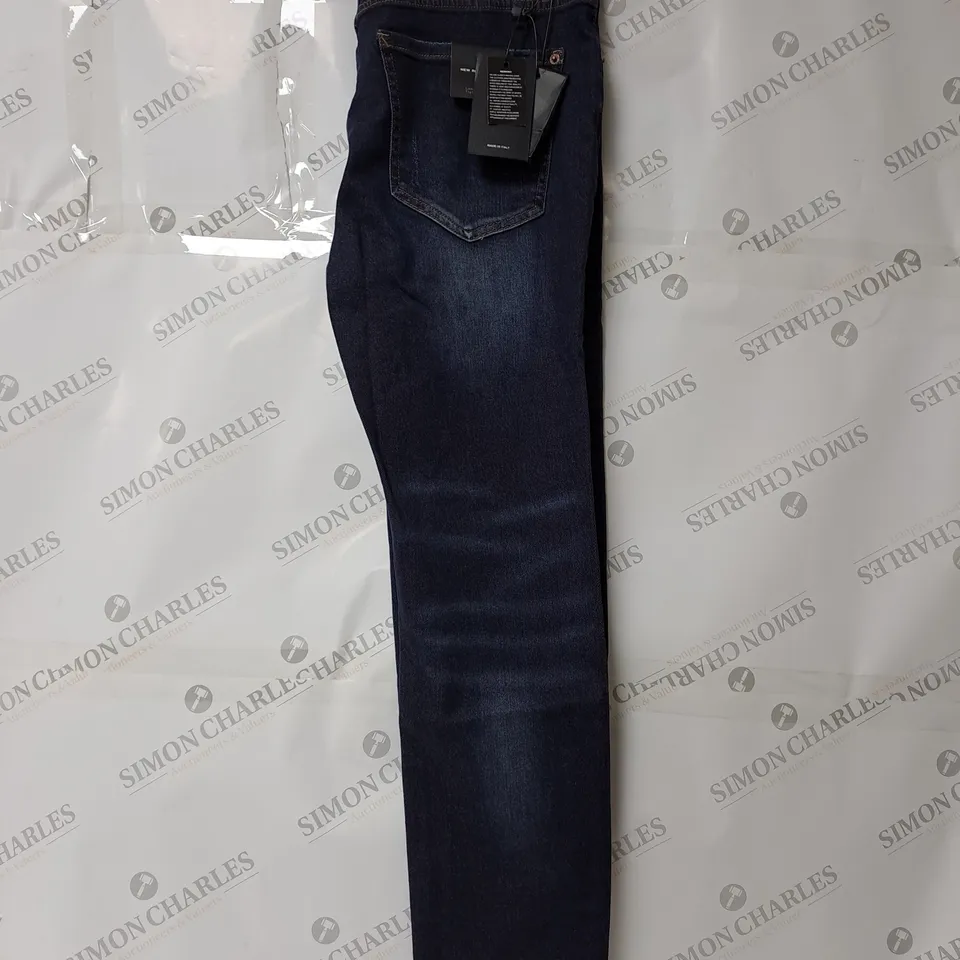 DSQUARED 2 DENIM JEANS SIZE 50/32 