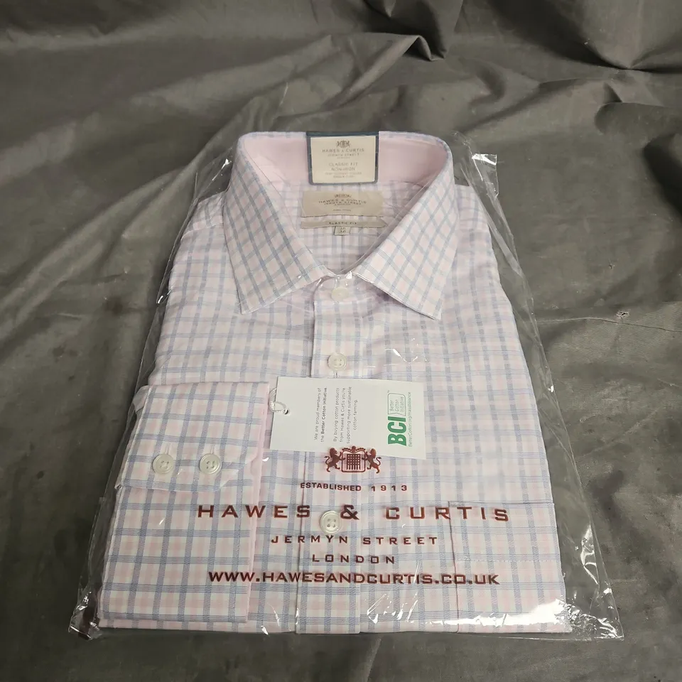 HAWES & CURTIS CLASSIC FIT SIMI CUTAWAY COLLAR SHIRT IN PINK/BLUE SIZE 18/36