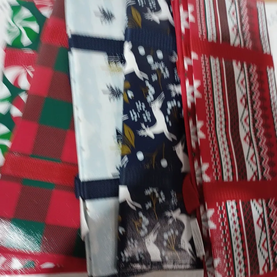BOXED SET OF 5 LARGE XMAS GIFT BAGS 