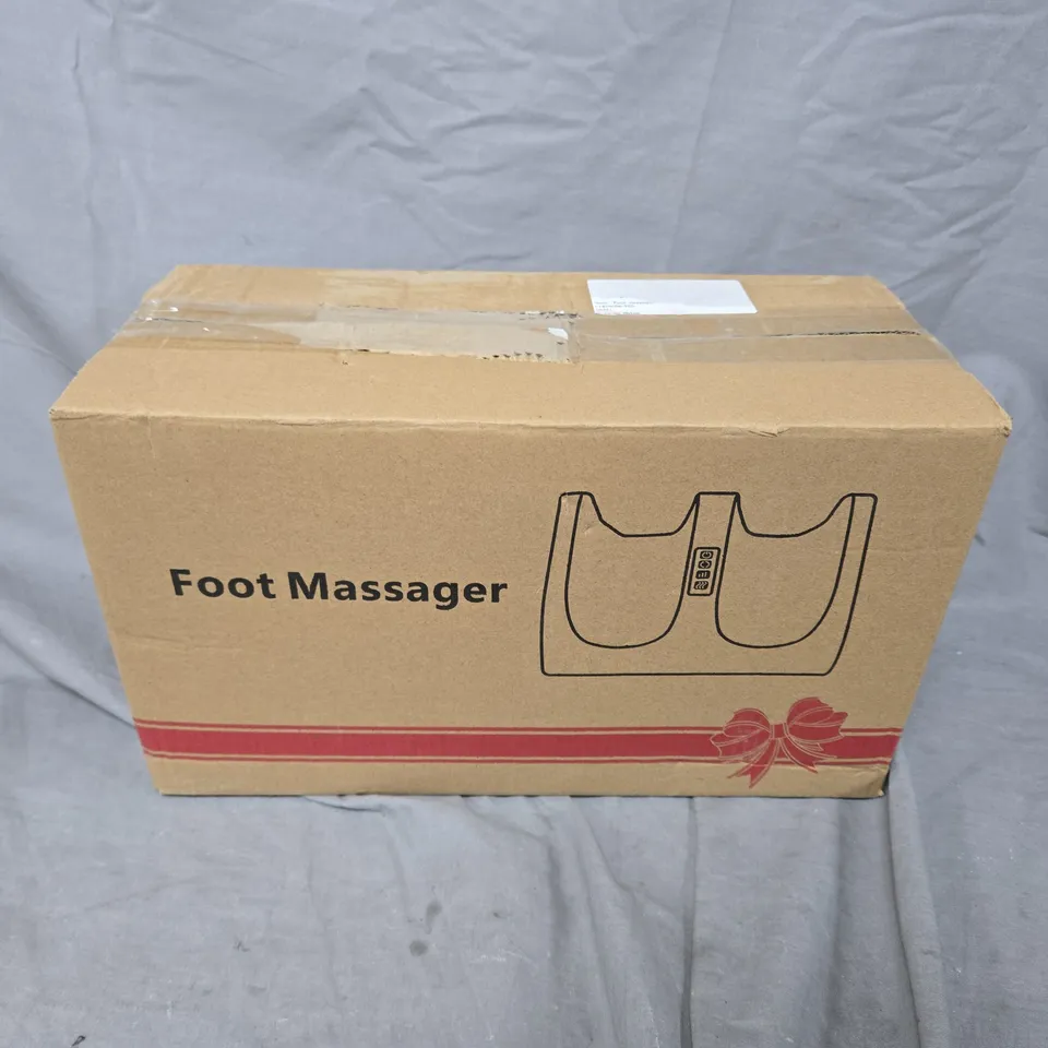 BOXED FOOT MASSAGER IN BLACK