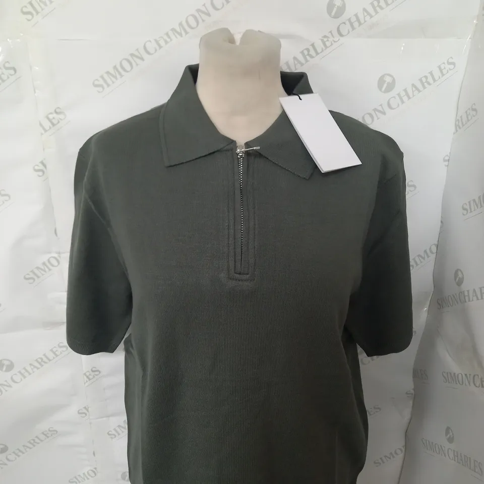 RAITH KNITTED ZIPPED POLO SHIRT SIZE M
