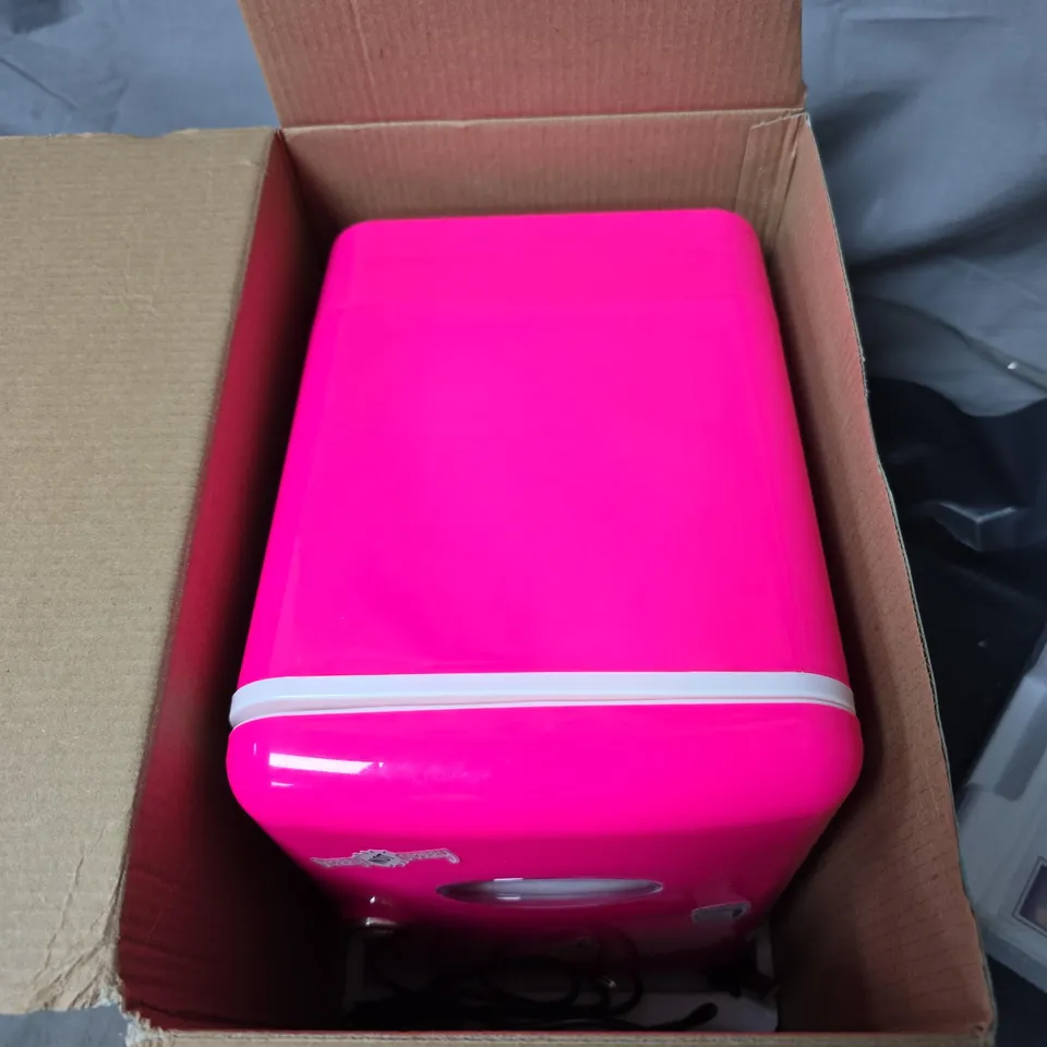 SO CHILL MINI FRIDGE PINK