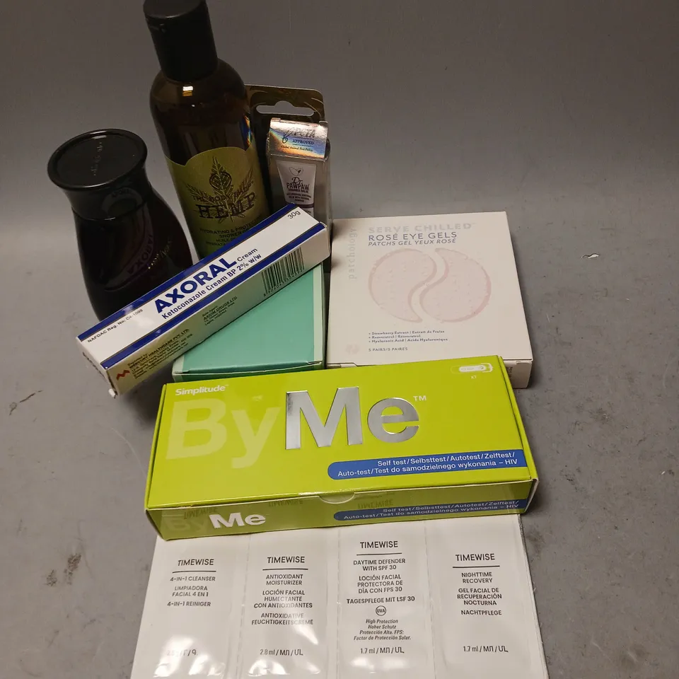 BOX OF APPROXIMATELY 10 COSMETIC ITEMS TO INCLUDE - NATIVE SPA MOISTURIZING BODY OIL - PATCHOLOGY ROSE EYE GELS - AXORAL KETOCONAZOLE CREAM - ETC 