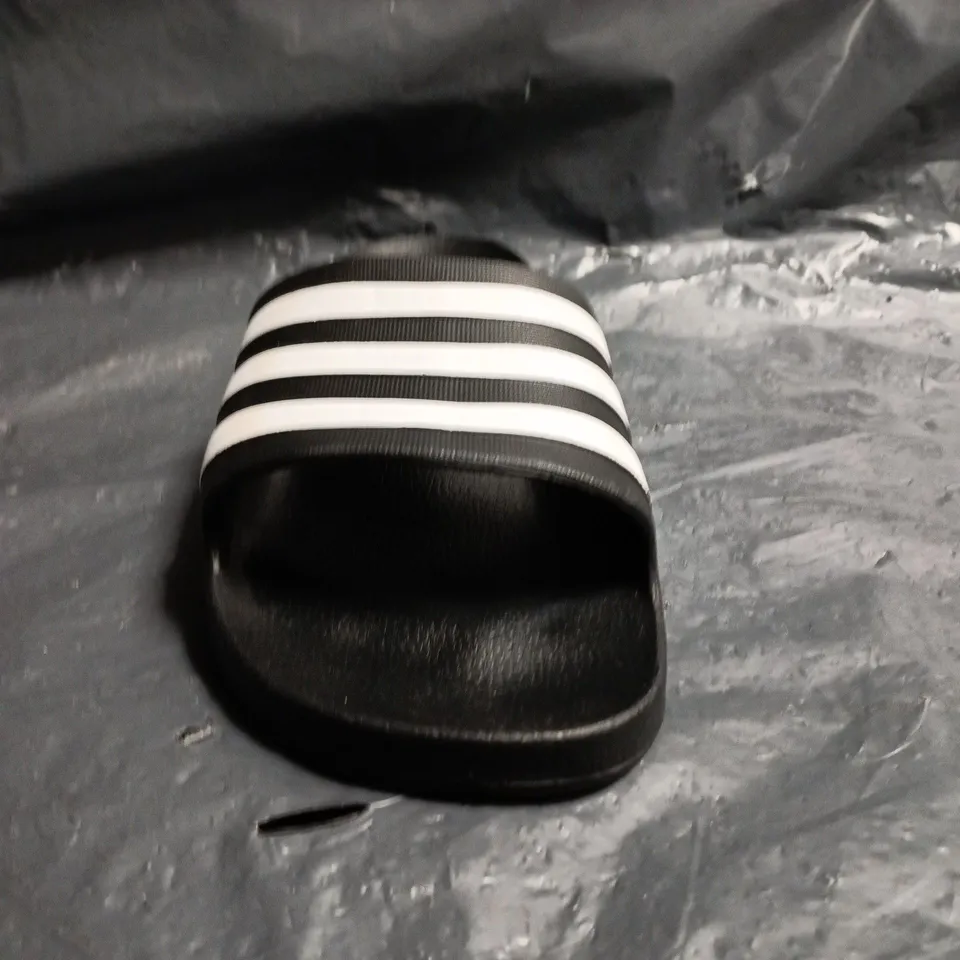 ADIDAS SLIDES – BLACK WITH WHITE STRIPES SIZE 11