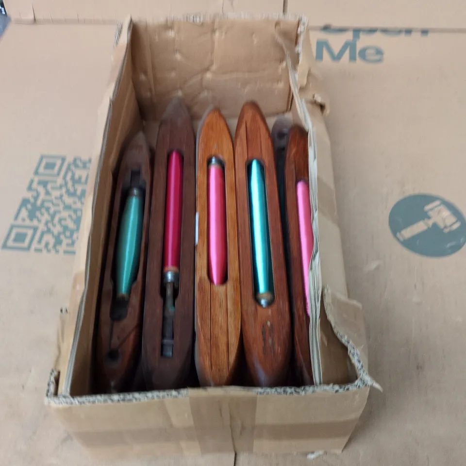10X VINTAGE WOODEN WEAVING SHUTTLES