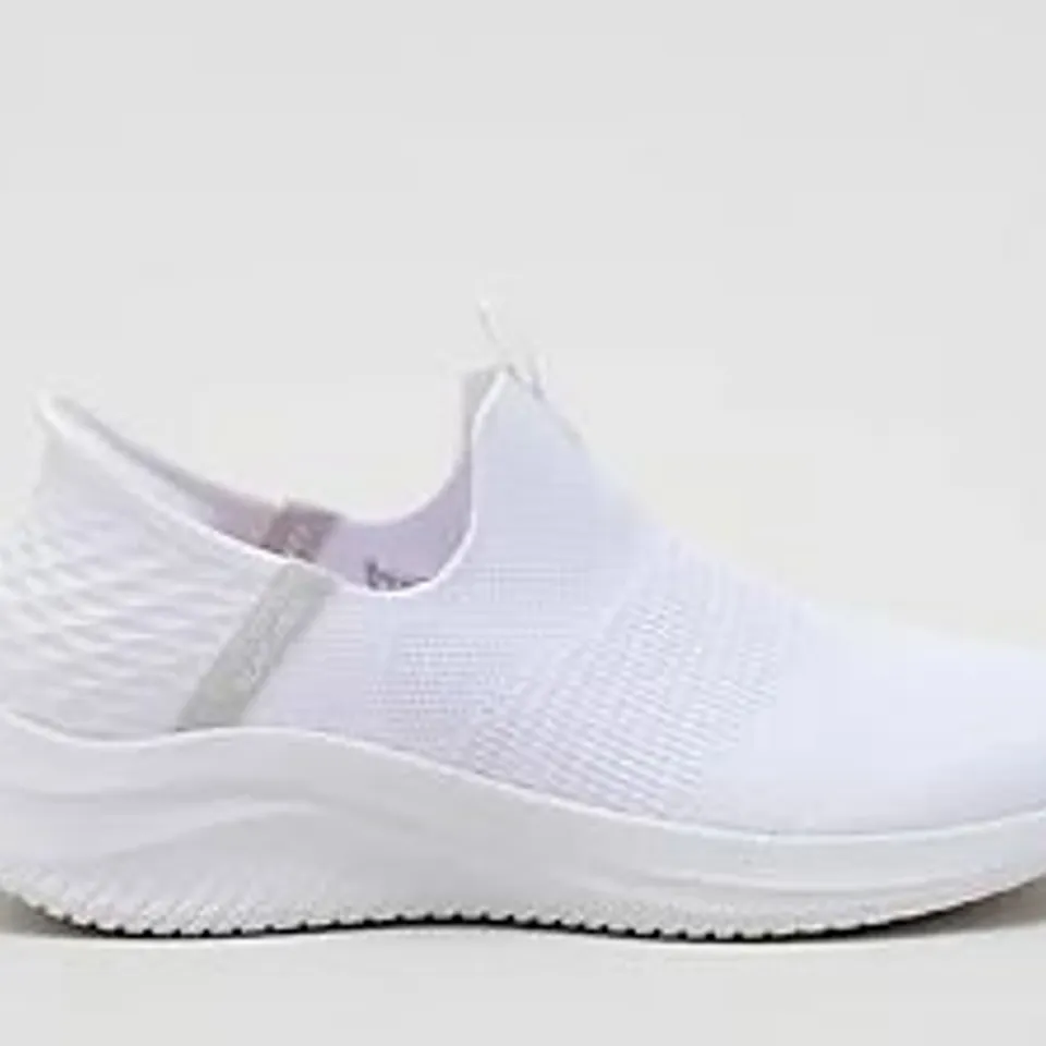 SKECHERS ULTRA FLEX 3.0 SLIP-INS TRAINER WHITE SIZE 5