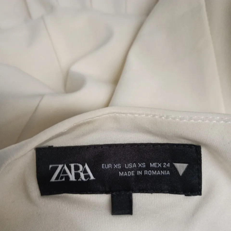 ZARA WOMEN’S CREAM DRESS WITH BROWN BELT DETAILS – UK 6 (EU XS)