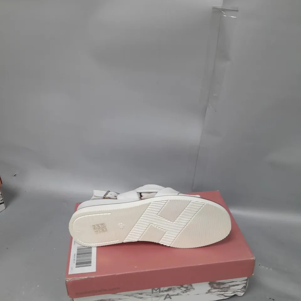 MODA IN PELLE OLANNA SANDAL WHITE - SIZE 7