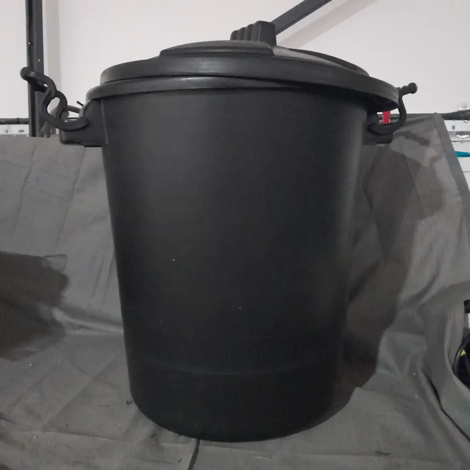 LARGE BLACK DUSTBIN