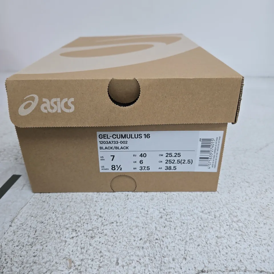 ASICS GEL-CUMULUS 16 RUNNING SHOES – BLACK/BLACK, US MEN’S 7 (EU 40) – BOXED