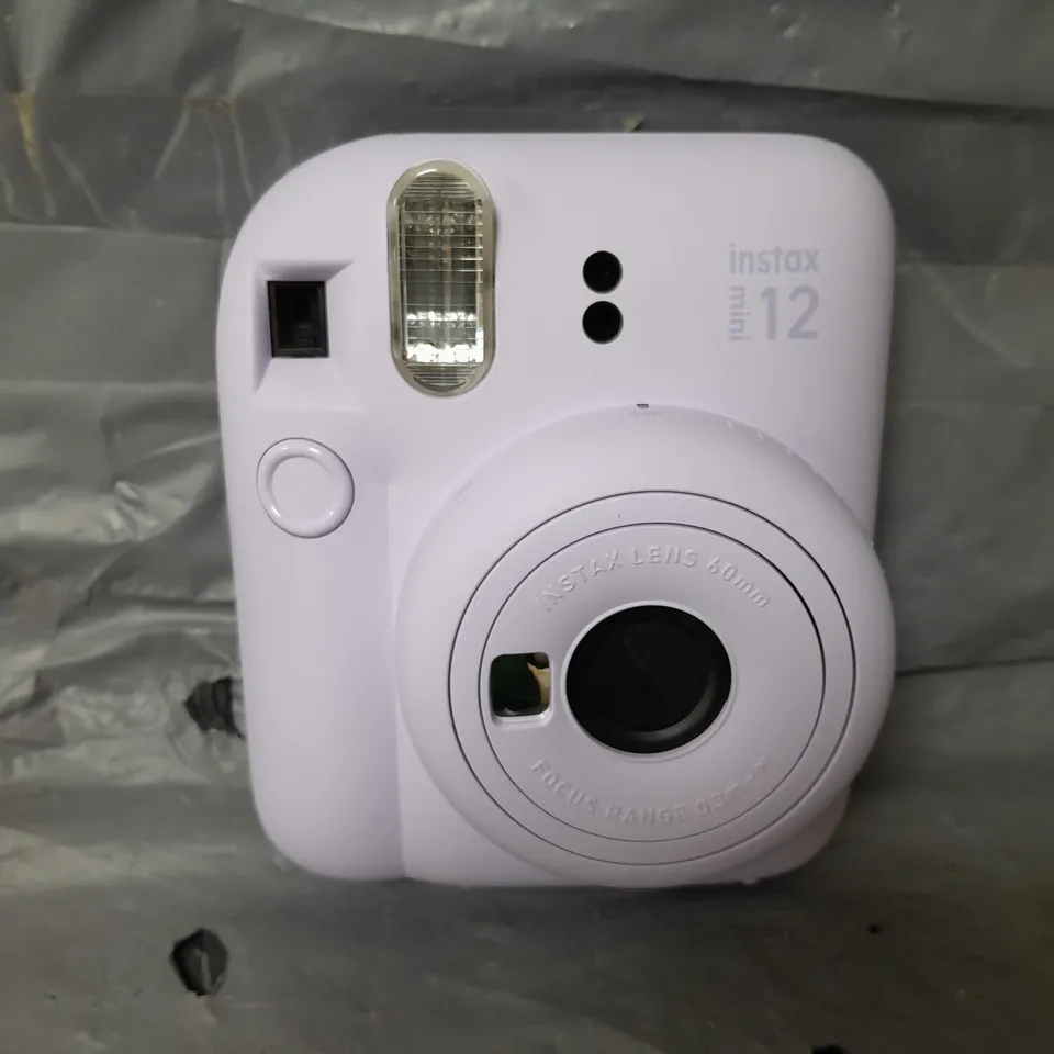 BOXED FUJIFILM INSTAX MINI 12 INSTANT CAMERA 