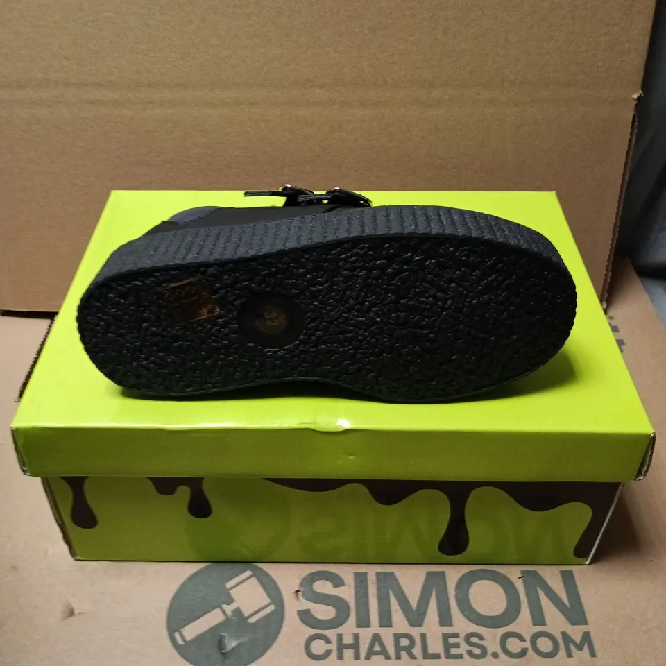 BOXED PAIR OF KOI KIDZ DREAM ADVENTURES KIDZ CHUNKY SHOES IN BLACK - SIZE 13