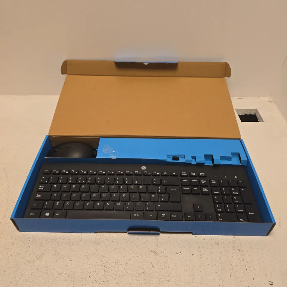 HP 230 WIRELESS MOUSE AND KEYBOARD COMBO